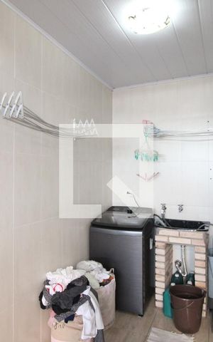Casa para alugar com 300m², 2 quartos e 2 vagasÁrea de Serviço
