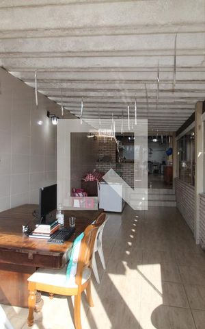 Casa para alugar com 300m², 2 quartos e 2 vagasÁrea gourmet
