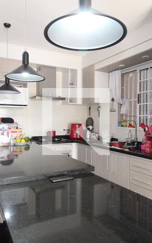 Casa para alugar com 300m², 2 quartos e 2 vagasSala/Cozinha