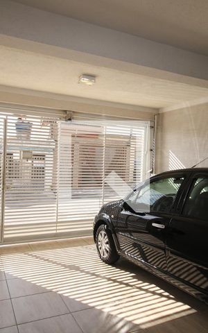 Casa para alugar com 300m², 2 quartos e 2 vagasGaragem
