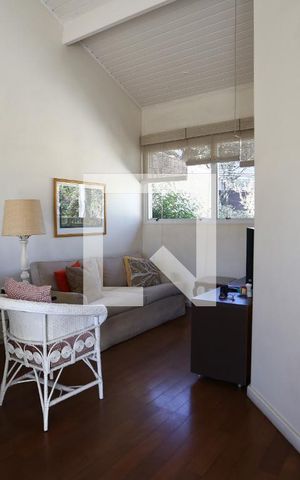 Casa de condomínio à venda com 330m², 3 quartos e 3 vagassuíte 3 sala intima