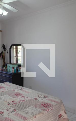 Casa à venda com 190m², 3 quartos e 4 vagas Casa à venda com 190m², 3 quartos e 4 vagasQuarto 3 - suíte