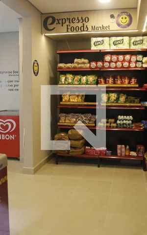 Apartamento para alugar com 42m², 2 quartos e sem vagaConveniência