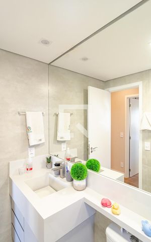 Apartamento à venda com 93m², 3 quartos e 2 vagas Apartamento à venda com 93m², 3 quartos e 2 vagasBanheiro Social