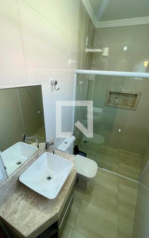 Casa à venda com 159m², 4 quartos e 2 vagas Casa à venda com 159m², 4 quartos e 2 vagasBanheiro 3