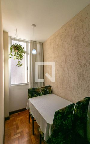 Apartamento à venda com 93m², 2 quartos e sem vagaSala
