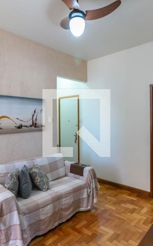 Apartamento à venda com 93m², 2 quartos e sem vagaSala