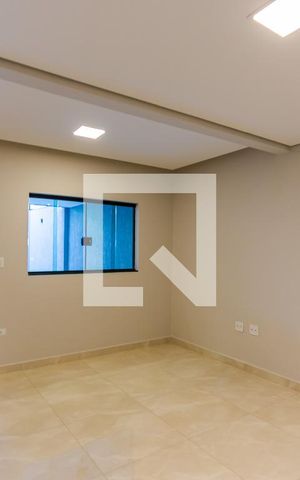 Casa à venda com 131m², 3 quartos e 2 vagas Casa à venda com 131m², 3 quartos e 2 vagasSala
