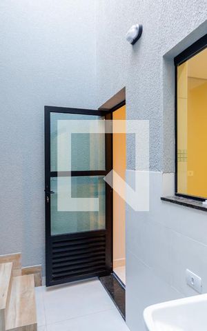 Casa à venda com 131m², 3 quartos e 2 vagas Casa à venda com 131m², 3 quartos e 2 vagasÁrea de Serviço
