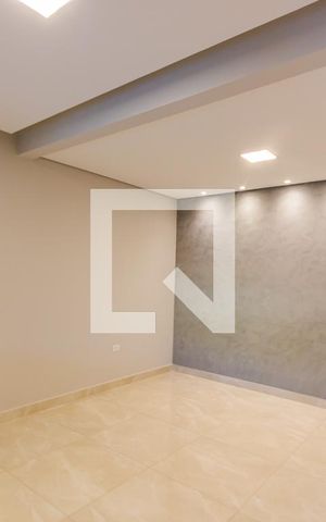 Casa à venda com 131m², 3 quartos e 2 vagas Casa à venda com 131m², 3 quartos e 2 vagasSala