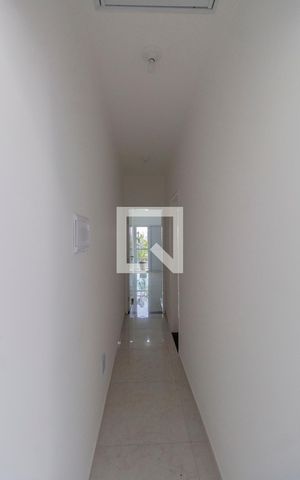 Casa à venda com 430m², 3 quartos e 4 vagas Casa à venda com 430m², 3 quartos e 4 vagasCorredor
