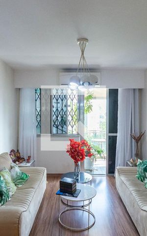 Apartamento à venda com 92m², 2 quartos e 1 vagaSala