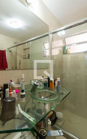 Apartamento à venda com 92m², 2 quartos e 1 vagaBanheiro Suíte