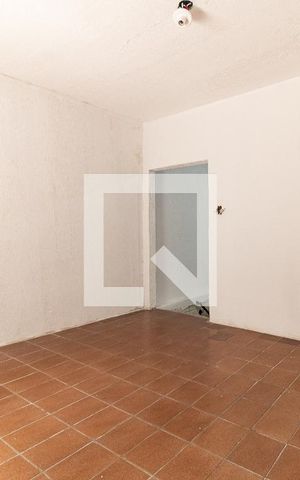 Casa à venda com 100m², 3 quartos e 1 vaga Casa à venda com 100m², 3 quartos e 1 vagaQuarto 1