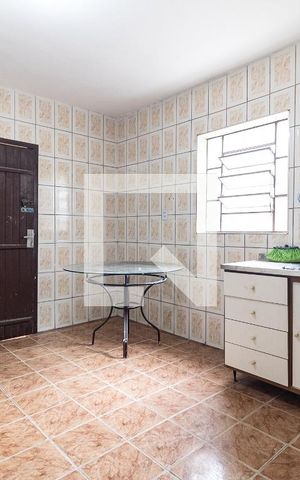 Casa à venda com 100m², 3 quartos e 1 vaga Casa à venda com 100m², 3 quartos e 1 vagaCozinha