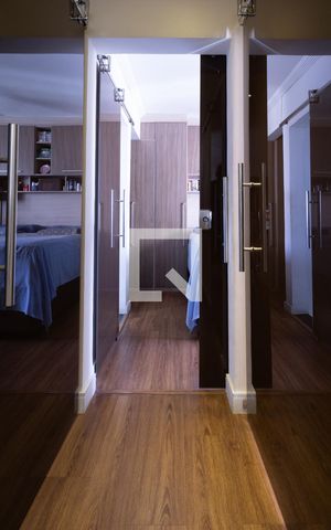 Apartamento à venda com 74m², 3 quartos e 1 vagaCorredor