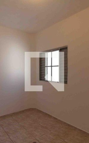 Casa para alugar com 72m², 2 quartos e 1 vagaQuarto 2