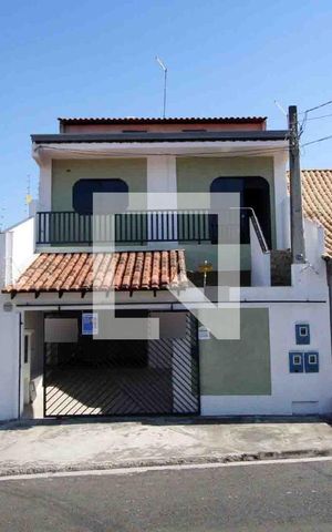 Casa para alugar com 82m², 3 quartos e 1 vagaFachada