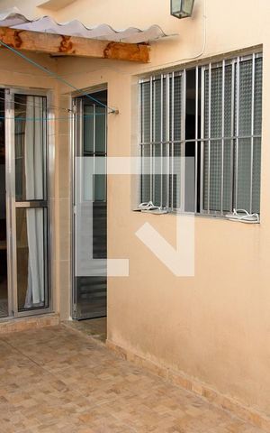 Casa à venda com 160m², 2 quartos e 1 vaga Casa à venda com 160m², 2 quartos e 1 vagaÁrea comum