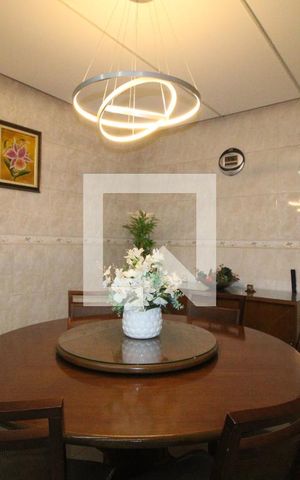 Casa à venda com 400m², 4 quartos e 4 vagascozinha