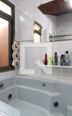 Casa à venda com 400m², 4 quartos e 4 vagasBanheiro da Suíte