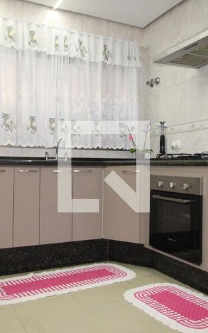 Casa à venda com 400m², 4 quartos e 4 vagascozinha