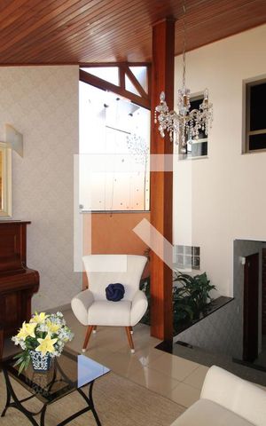 Casa à venda com 400m², 4 quartos e 4 vagasSala 1