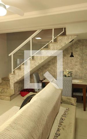 Casa de condomínio à venda com 68m², 2 quartos e 1 vagaSala