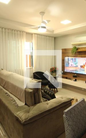 Casa de condomínio à venda com 68m², 2 quartos e 1 vagaSala