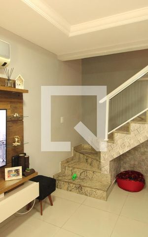 Casa de condomínio à venda com 68m², 2 quartos e 1 vagaSala