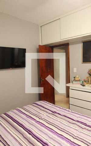 Casa de condomínio à venda com 68m², 2 quartos e 1 vagaSuite