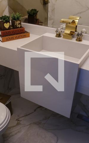 Casa de condomínio à venda com 350m², 3 quartos e 4 vagasLavabo