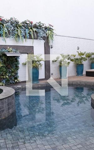 Casa de condomínio à venda com 350m², 3 quartos e 4 vagasPiscina