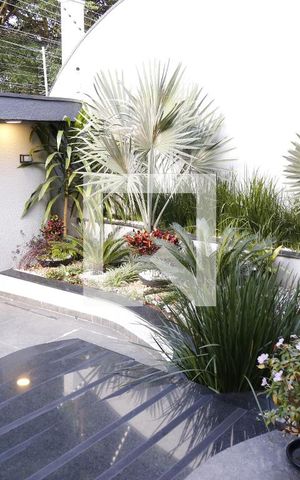 Casa de condomínio à venda com 350m², 3 quartos e 4 vagasJardim