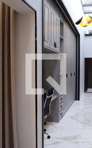 Casa de condomínio à venda com 350m², 3 quartos e 4 vagasCorredor