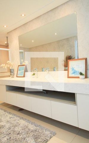Casa à venda com 590m², 4 quartos e 4 vagas Casa à venda com 590m², 4 quartos e 4 vagasQuarto 1
