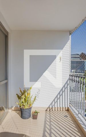 Apartamento para alugar com 104m², 3 quartos e 2 vagas Apartamento para alugar com 104m², 3 quartos e 2 vagasVaranda