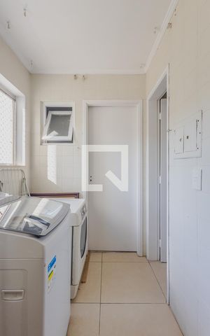 Apartamento para alugar com 104m², 3 quartos e 2 vagas Apartamento para alugar com 104m², 3 quartos e 2 vagasÁrea de Serviço