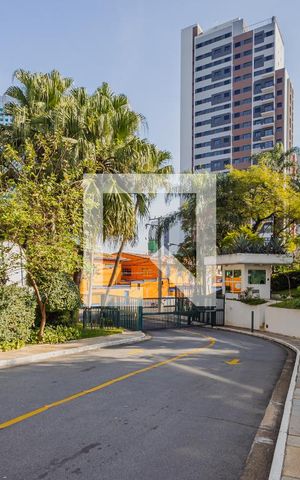 Apartamento para alugar com 104m², 3 quartos e 2 vagas Apartamento para alugar com 104m², 3 quartos e 2 vagasEntrada