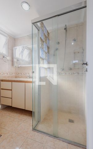 Apartamento para alugar com 104m², 3 quartos e 2 vagas Apartamento para alugar com 104m², 3 quartos e 2 vagasBanheiro da Suíte