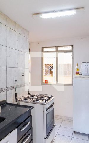 Apartamento para alugar com 65m², 2 quartos e 2 vagasCozinha e área de serviço