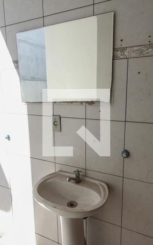 Casa à venda com 204m², 4 quartos e 2 vagas Casa à venda com 204m², 4 quartos e 2 vagasLavabo