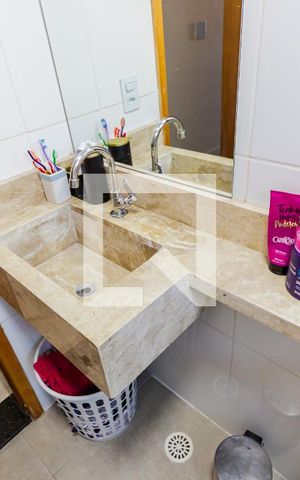 Apartamento à venda com 135m², 4 quartos e 2 vagas Apartamento à venda com 135m², 4 quartos e 2 vagasPia