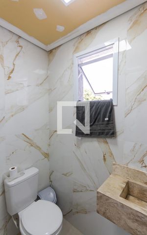 Apartamento à venda com 135m², 4 quartos e 2 vagas Apartamento à venda com 135m², 4 quartos e 2 vagasBanheiro de Serviço