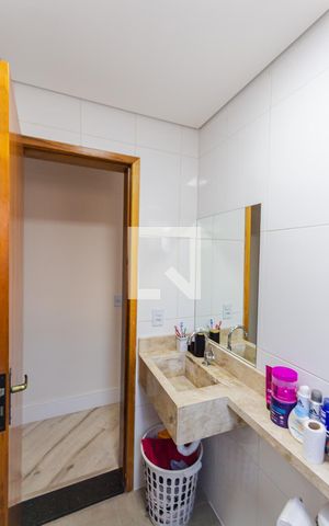 Apartamento à venda com 135m², 4 quartos e 2 vagas Apartamento à venda com 135m², 4 quartos e 2 vagasBanheiro