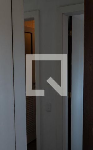 Apartamento à venda com 236m², 6 quartos e 4 vagas Apartamento à venda com 236m², 6 quartos e 4 vagasQuarto de Serviço 2