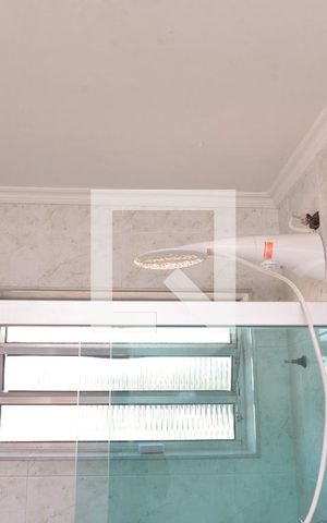 Casa à venda com 256m², 3 quartos e 3 vagasBanheiro 1