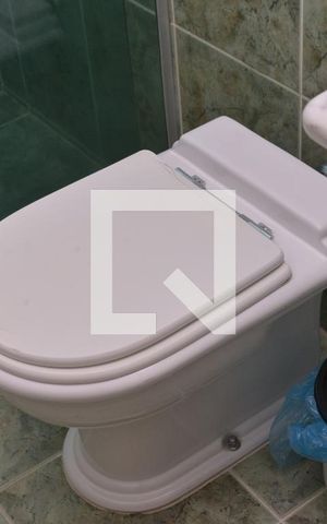 Casa à venda com 256m², 3 quartos e 3 vagasBanheiro 1