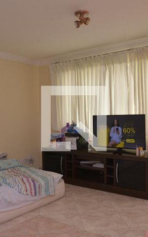 Casa à venda com 256m², 3 quartos e 3 vagasSala