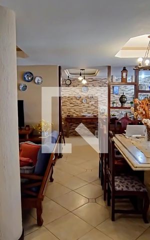 Casa à venda com 420m², 4 quartos e 4 vagas Casa à venda com 420m², 4 quartos e 4 vagassala